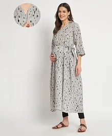 Aujjessa Three Fourth Sleeves Abstract Srtriped Maternity Kurta With Side Pocket & Concealed Zipper Nursing Access - Off White
