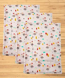 Mittenbooty Waterproof Quilted Cotton & Laminated Premium Changing Sheet Pack of 3 - Peppa Pig Print Grey