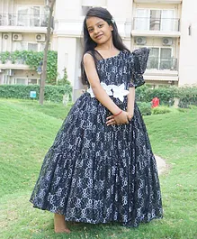 Indian Tutu One Shoulder Asymmetrical Neckline Detailed Floral Printed & Embellished Fit & Flare Gown - Black