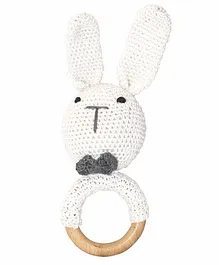 Clapjoy Baby Rattle 0-6 Months Montessori Sensory Toys for Babies, Handmade Crochet Bunny Ring Rattle Toy Teething Toy
