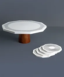 Think Artly Chrysto Cake Stand with 4 coasters.