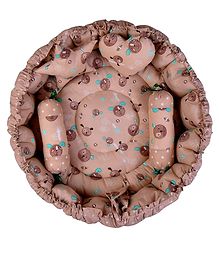 Babytoons Baby Reversible Round Cotton Bedding Set Mattress with 4 Multi Shape Pillows for Baby Boys and Baby Girls (0-12 Month)  Brown