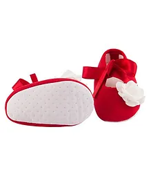 Daizy Ribbon Rose Flower Applique Booties - Red