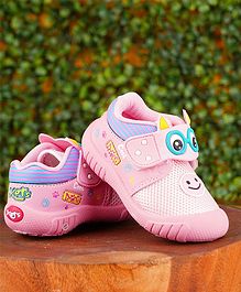 KATS Paws & Eyes Applique Detailed Velcro Closure Musical Booties - Pink