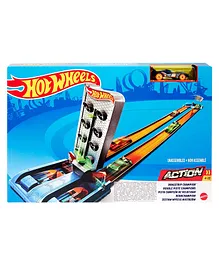 Hot Wheels Dragstrip Champion Playset with One 1:64 Scale Toy Car - Multicolor