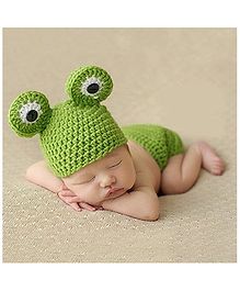 Babymoon Frog New Born Designer Baby Cap Photography Shoot Prop - Green