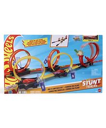 Hot Wheels  Multi-Loop Race Off Playset Loop Track with 1 Die-Cast Car (Die cast car color and design may vary)