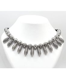 Milyra Oxodized Beads and Petals Detailed Necklace - Silver