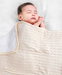 Babyhug Premium Cotton Knitted & Fur Blanket - White