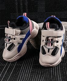 Kidlingss Colour Block Pattern Velcro Closure Shoes - Grey