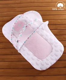 Babyhug Premium Cotton Gadda Set With Mosquito Net Seahorse Theme - Multicolor