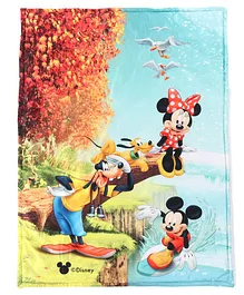 Disney Minnie And Mickey Printed Quilt - Green