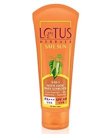 Lotus Herbal 3 In 1 Matte Look Daily Sunbock with SPF 40 - 50 g 