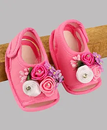 Daizy Flowers Design Sandal Style Booties - Pink
