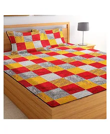 BSB Home 3D Printed Microfiber Double Bedsheet with 2 Pillow Covers - Red Yellow