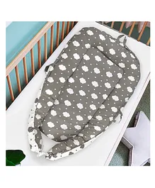 Baby Moo Baby Bed Cum Sleeping Carry Nest On A Cloud Print - Grey