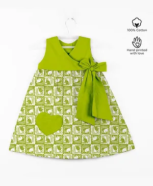 Story Tailor Sleeveless Overlap Yoke Animal Print Frock with Side Bow - Green
