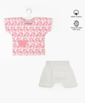 Story Tailor Printed Half Sleeves  Tee & Harem Shorts for Boys - Peach Pink