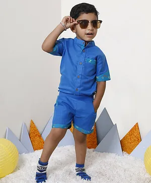 Skosh Front Button Half Sleeves Shirt With Shorts - Blue