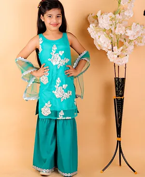 M'andy Sleeveless Roses Patch Kurti With Sharara Pants & Dupatta  - Green