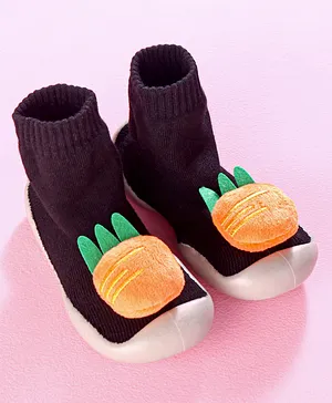 Hoppipola Fruit Detailing Sock Shoes - Black