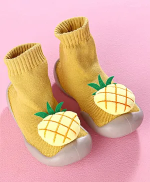 Hoppipola Pineapple Detailing Sock Shoes - Yellow