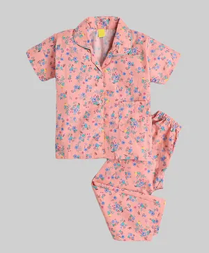 IndiUrbane Half Sleeves Floral Print Night Suit - Peach
