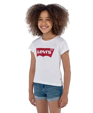 Levi's® Half Sleeves Logo Print Tee - White