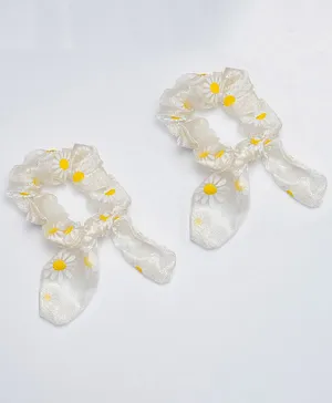 TMW Kids Pack Of 2 Shiny Flower Printed Scrunchies -White