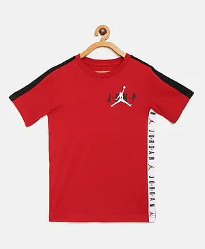 Jordan Half Sleeves Logo Print Tee - Red