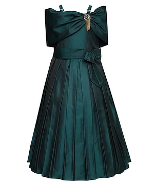 Adiva Short Sleeves Brooch Embellished Pleated Dress - Dark Green