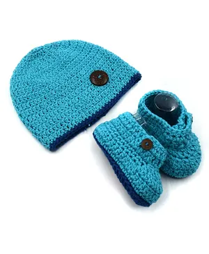 Magic Needles Handmade Button Embellished Cap With Booties - Blue