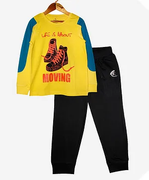 Kiddopanti Full Sleeves Moving Shoes Print Tee With Lounge Pants - Yellow