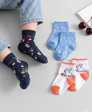 Cute Walk by Babyhug Cotton Blend Ankle Length Anti Bacterial Socks Floral Design Pack of 3 - Blue
