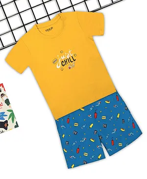 Sodacan Half Sleeves Just Chill Print Tee With Shorts - Yellow & Blue