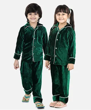 BownBee Full Sleeves Solid Color Velvet Night Suit - Green