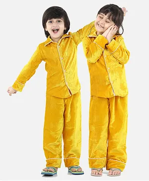 BownBee Full Sleeves Solid Color Velvet Night Suit - Yellow