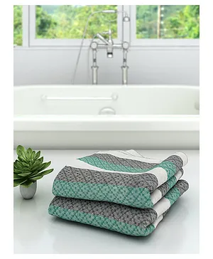 Athom Living 100% Premium Cotton Bath Towel Modern Checks Print Pack Of 2- Green