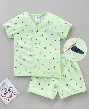 First Smile Half Sleeves T-Shirt & Shorts Set Yacht & Sailor Print - Pista Green
