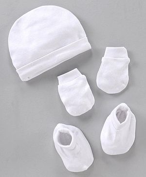 Babyhug 100% Cotton Cap Mittens And Booties Set White - Cap Diameter 9.5 cm