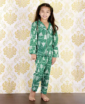 The Mom Store Full Sleeves Christmas Tree Print Night Suit - Green