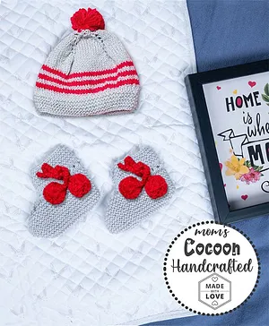 COCOON ORGANICS Handcrafted Cap And Socks Set - Light Grey