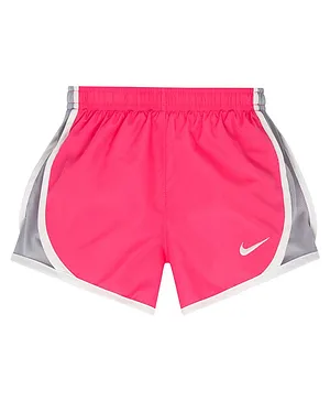 Nike Dri-FIT Solid Colour Shorts - Pink