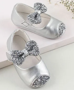 KIDLINGSS Glittered Bow Applique Casual Booties - Silver