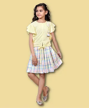 Nottie Planet Half Sleeves Top With Checkered Skirt - Light Yellow