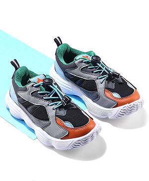 Cute Walk by Babyhug Sports Shoes - Green