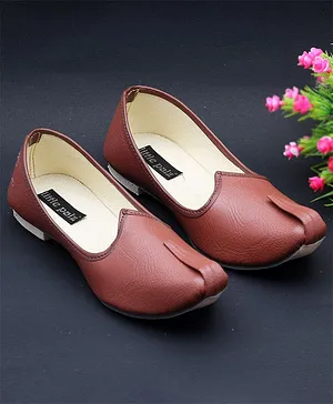 Little Palz Soild Ethnic Mojaris - Brown