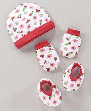 Babyhug 100% Cotton Cap Mittens & Booties Set Printed Red - Diameter 11 cm