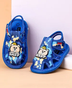 Cute Walk by Babyhug Sandals With Velcro Closure & Bear Applique - Blue