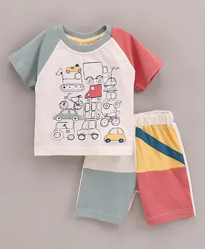 ToffyHouse Raglan Sleeves T-Shirt & Shorts Set Vehicle Print - Multicolor